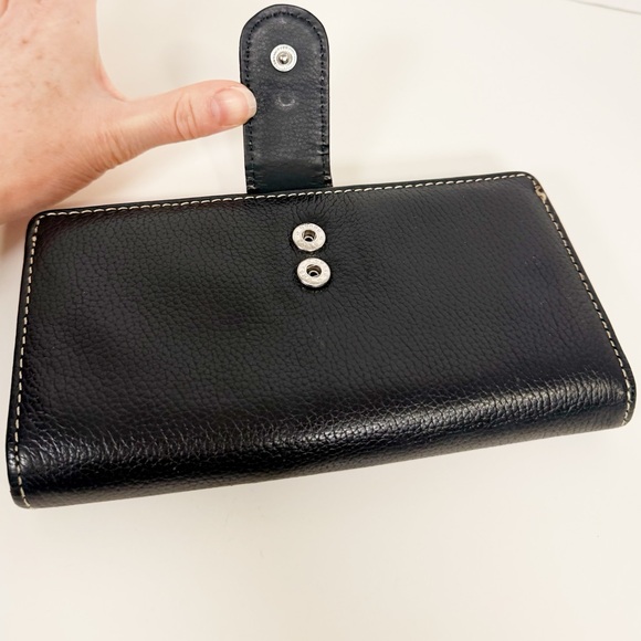 Elegant Black Pebbled Genuine Leather Clutch w/Metal Clasp, Leather Snap Strap - Picture 5 of 15
